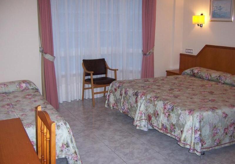 هتل Nuevo Lanzada