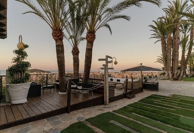 هتل Ramada Resort by Wyndham Puerto de Mazarron