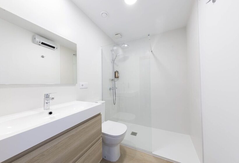 هتل Apartamentos Rotilio