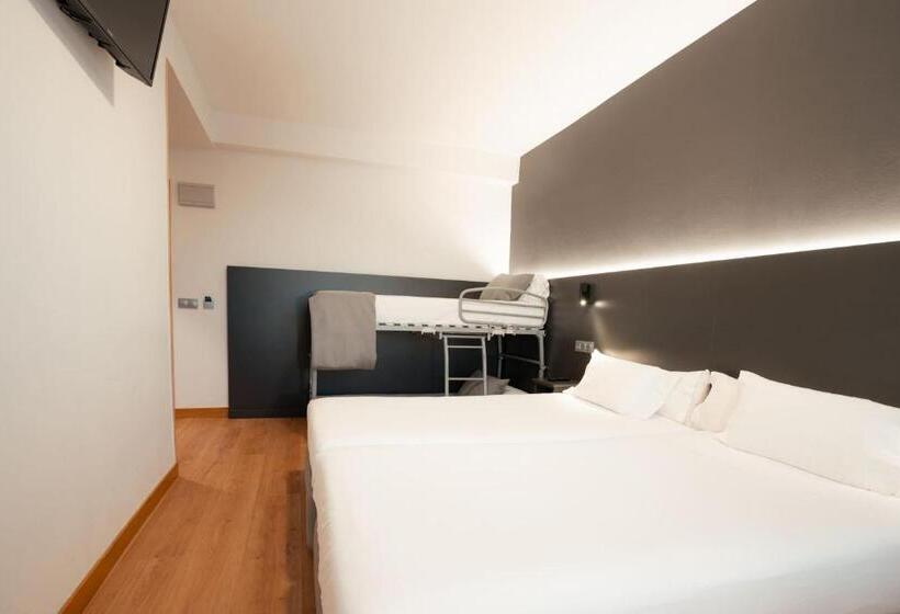Hotel Sancho Ramírez
