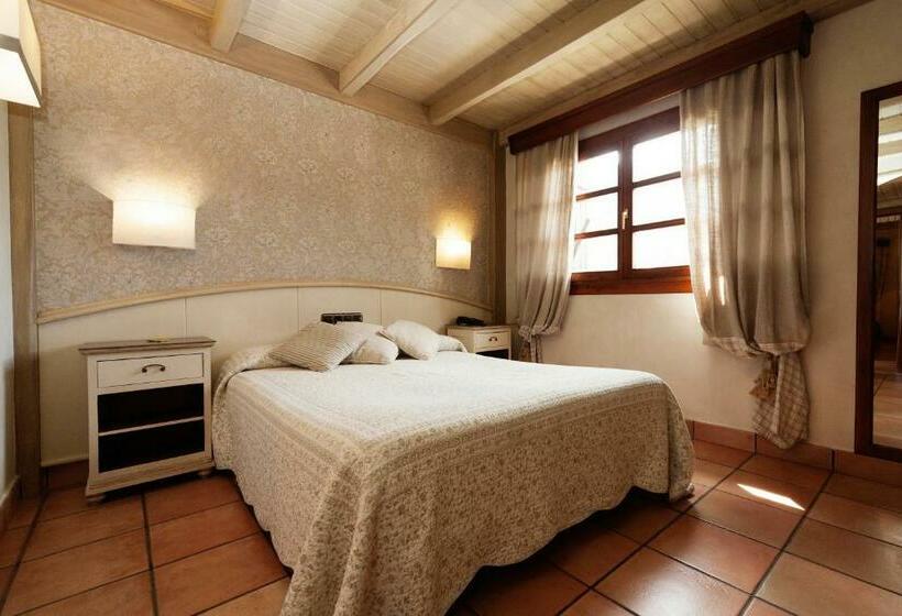 هتل Villa De Torla