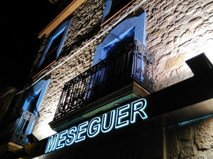 Aparthotel Meseguer