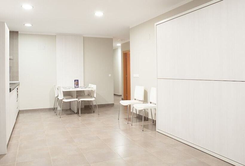 Aparthotel Meseguer