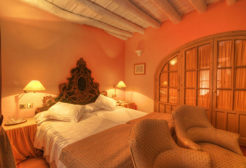 فندق Casa De Carmona