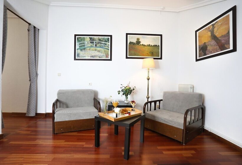 Conde Rodrigo Ii By Eme Hoteles