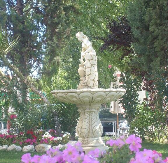 בית מלון כפרי Escuela San Cristobal
