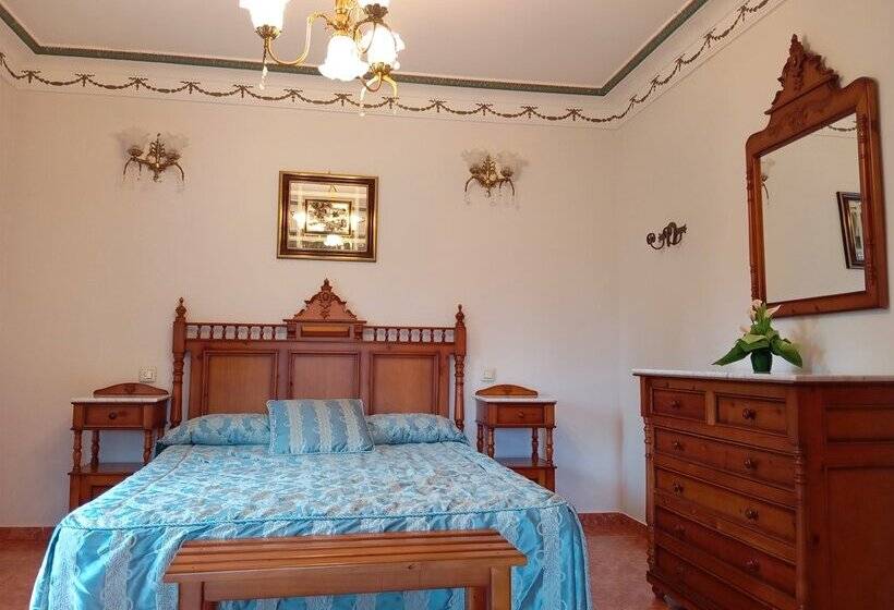 هتل La Rueda 3000