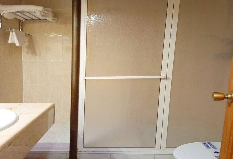 هتل La Rueda 3000