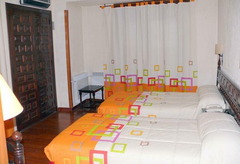 בית מלון כפרי Restaurante Las Galias