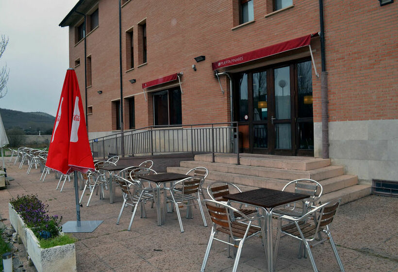 ホテル Puerta Pinares