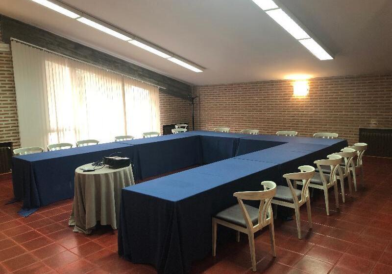 هتل Resort El Montico