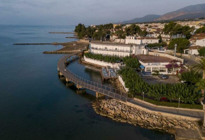 Hotel Restaurant Juanito Platja en Sant