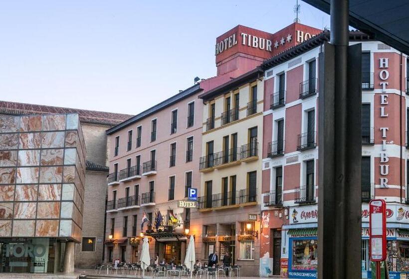 هتل Tibur