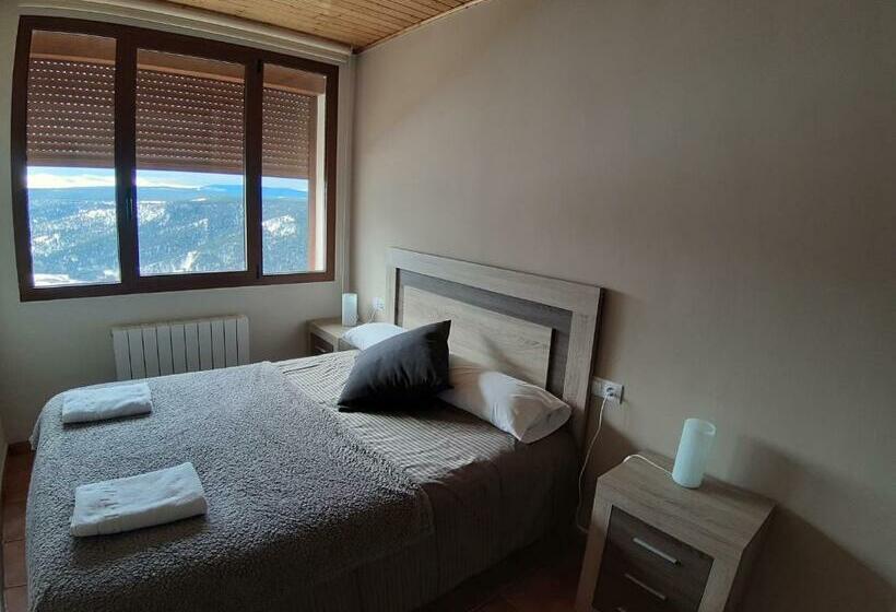 مسافرخانه Apartamentos Mirador De Gúdar