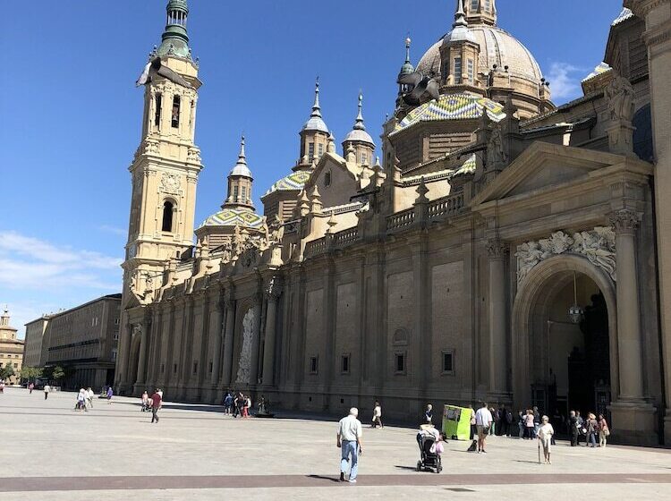 هتل Hostal Cumbre