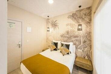 Hostal Plaza Boutique   Solo Adultos