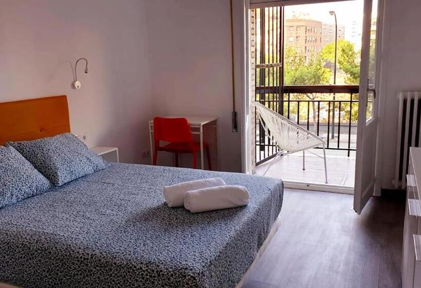 هتل Pensión La Estrella