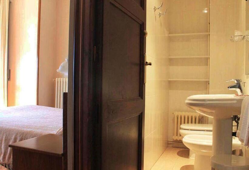 Hostal Rita Belvedere