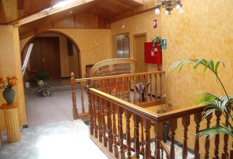 هتل Cruceiro Do Monte