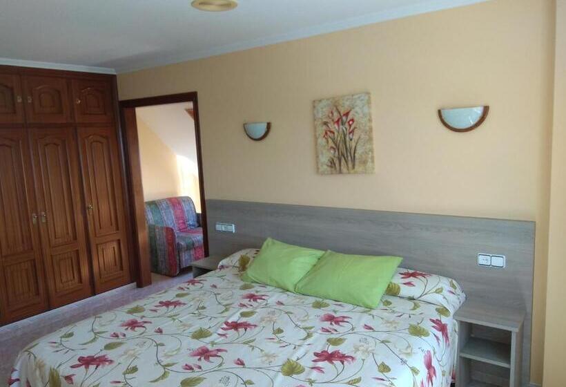 هتل Hostal Brisa Do Mar