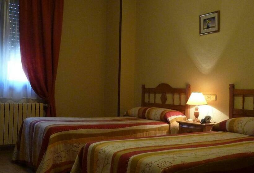 호텔 Hostal Gogar