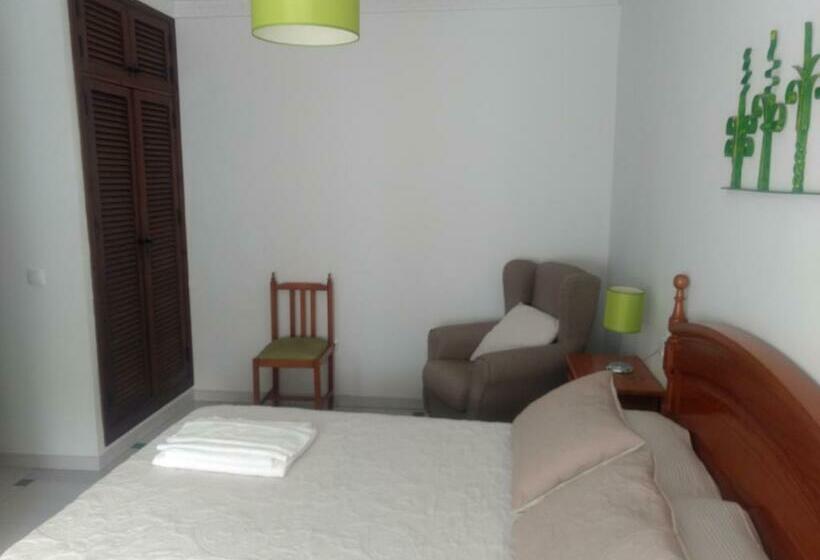 בית מלון כפרי Hostal La Posada