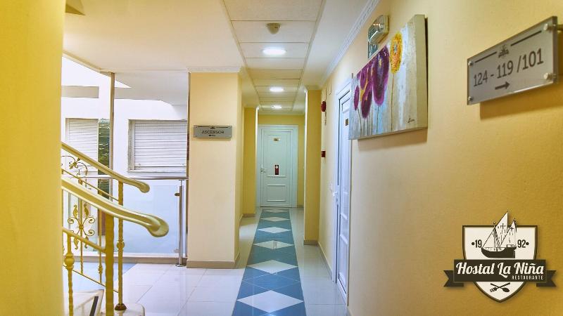 فندق Hostal Restaurante La Nina