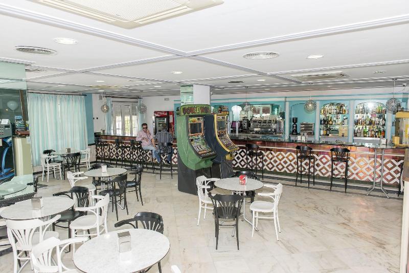 فندق Hostal Restaurante La Nina