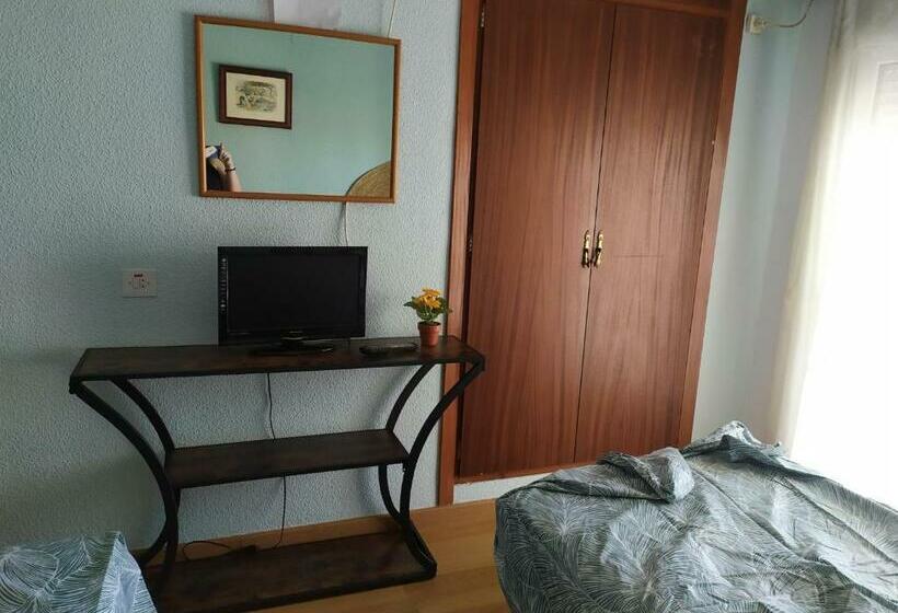 فندق Hostal Ruta Del Sur