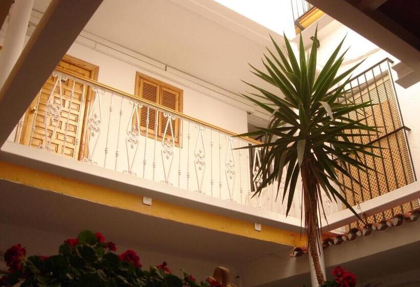 בית מלון כפרי Hostal Toscano