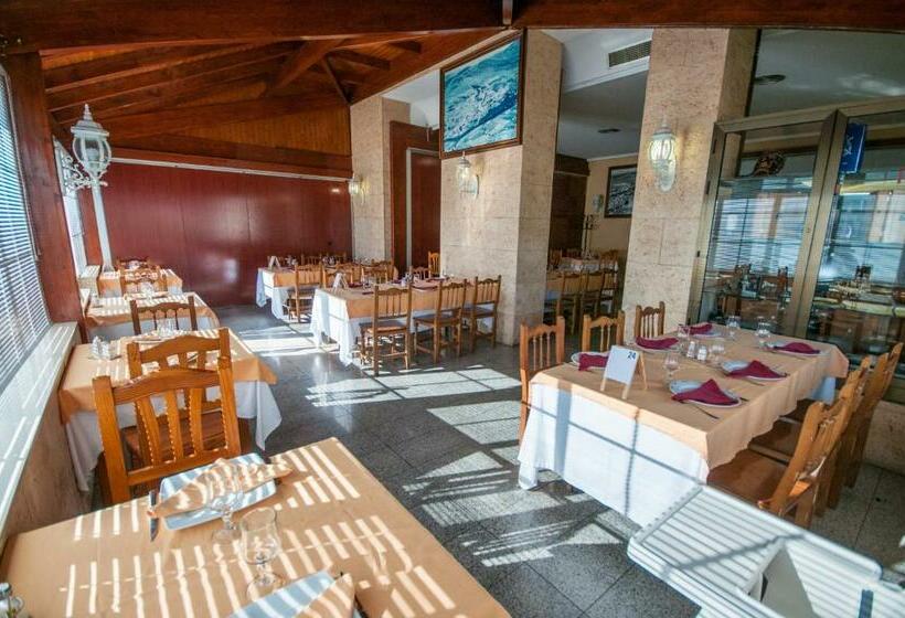هتل Hostal La Despensa De Extremadura