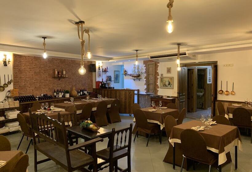 Hostal Mainz