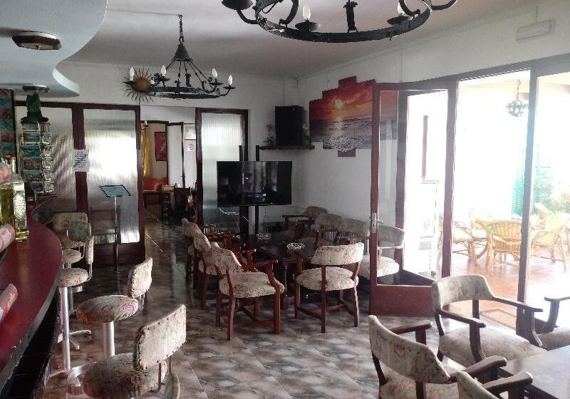 Hostal Oasis Dor