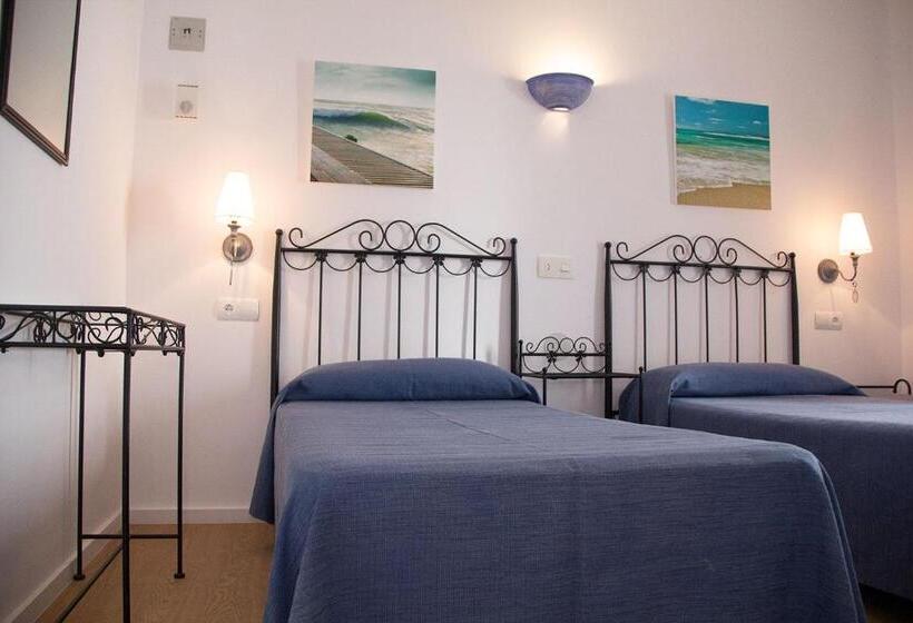 هتل Hostal Alemania