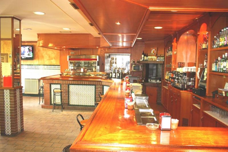 هتل Hostal El Palomar