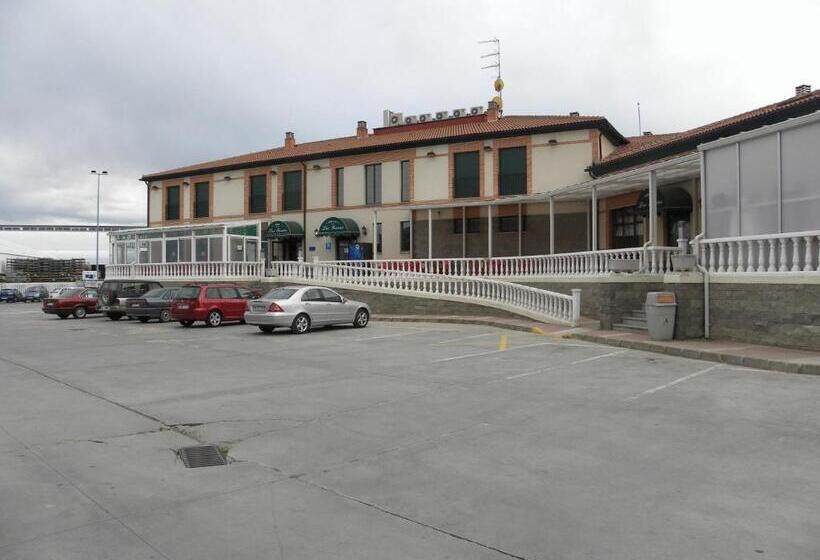 هتل Hostal Las Fuentes