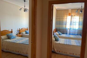 هتل Hostal Las Palomas