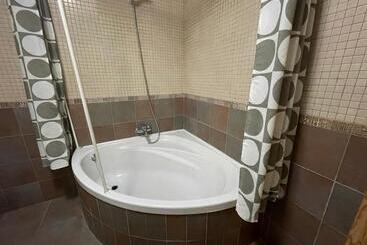 هتل Hostal Las Palomas