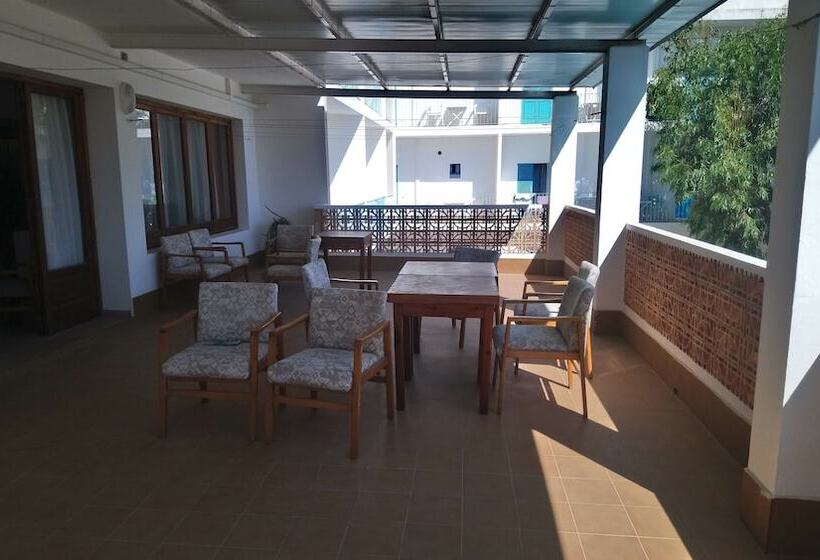 Отель Hostal Pepe