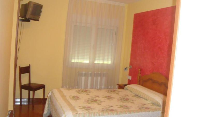 فندق Hostal Poncebos