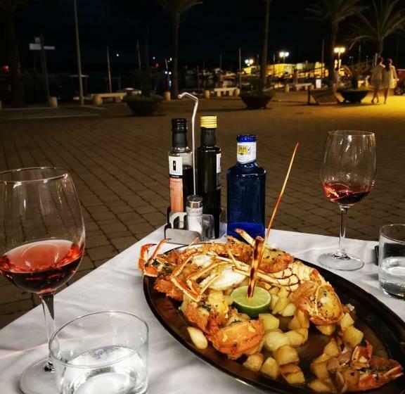 فندق Hostal S Algaret