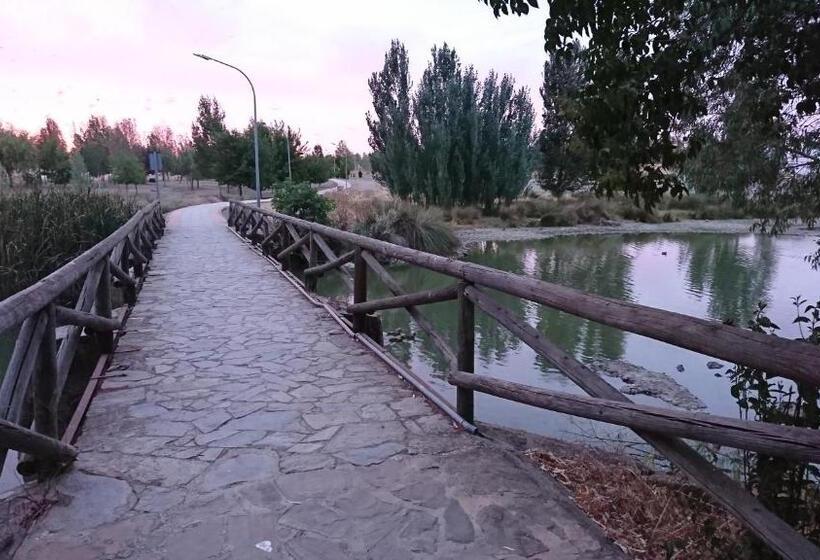 ホテル Hostal Restaurante Rufino