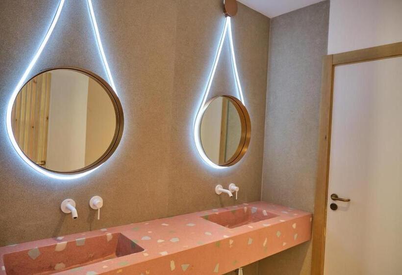 هتل Villa Chiquita Adults Only Over 12