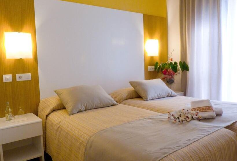 Sagitario Hostal Ciutadella