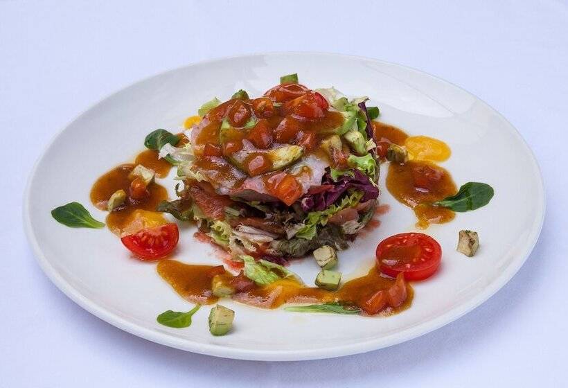 مسافرخانه Miguel De Cervantes