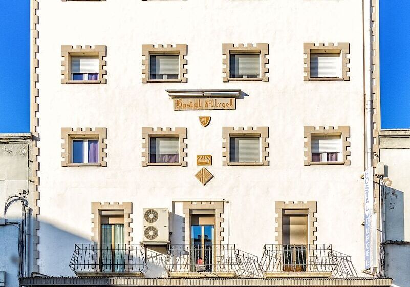 Hostal Urgell
