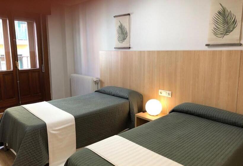 هتل Bearan Bar & Rooms