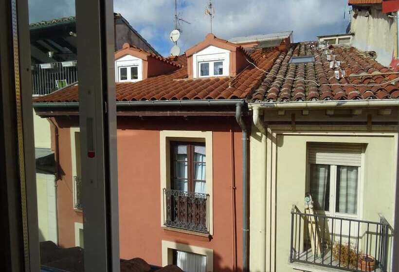 هتل Bearan Bar & Rooms