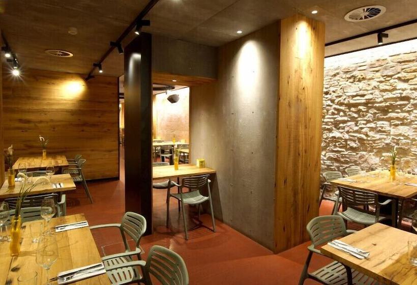 هتل Bearan Bar & Rooms