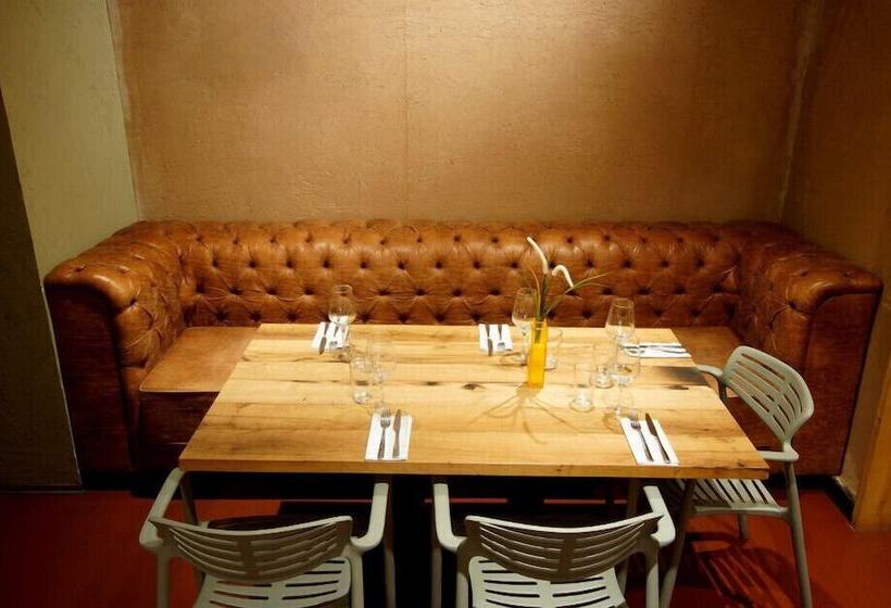 هتل Bearan Bar & Rooms